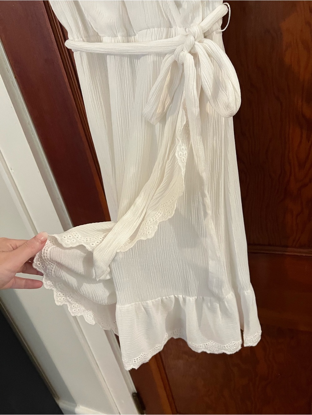 Lauren Conrad White Faux Wrap Eyelet Ruffle Dress Size Small Cottagecore Bridal - Picture 6 of 9